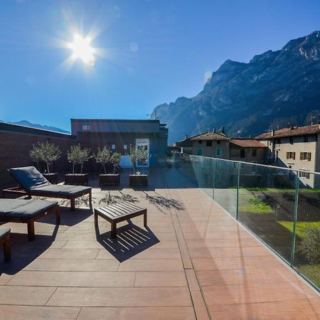 Garda Family & Solarium Apartment Riva del Garda Ngoại thất bức ảnh