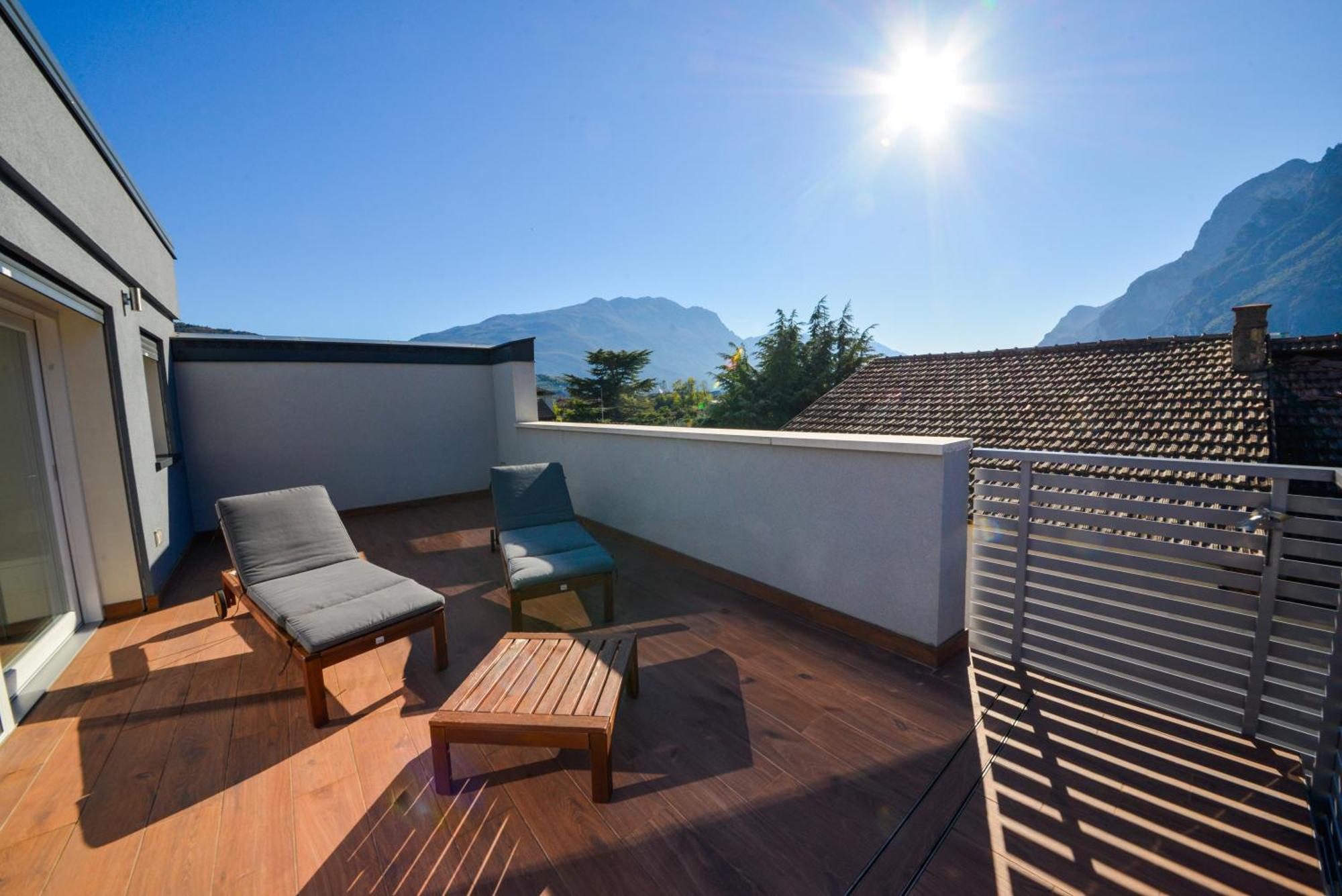 Garda Family & Solarium Apartment Riva del Garda Ngoại thất bức ảnh