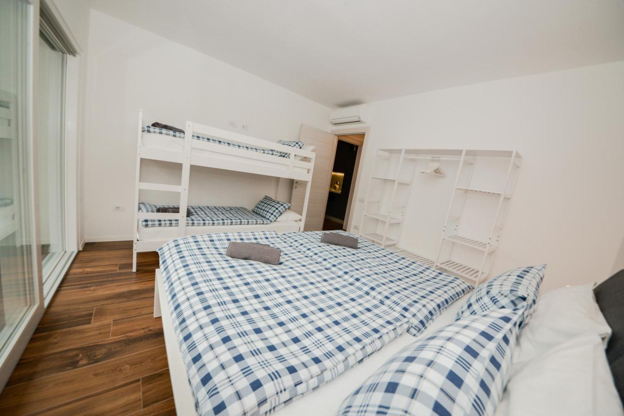 Garda Family & Solarium Apartment Riva del Garda Ngoại thất bức ảnh