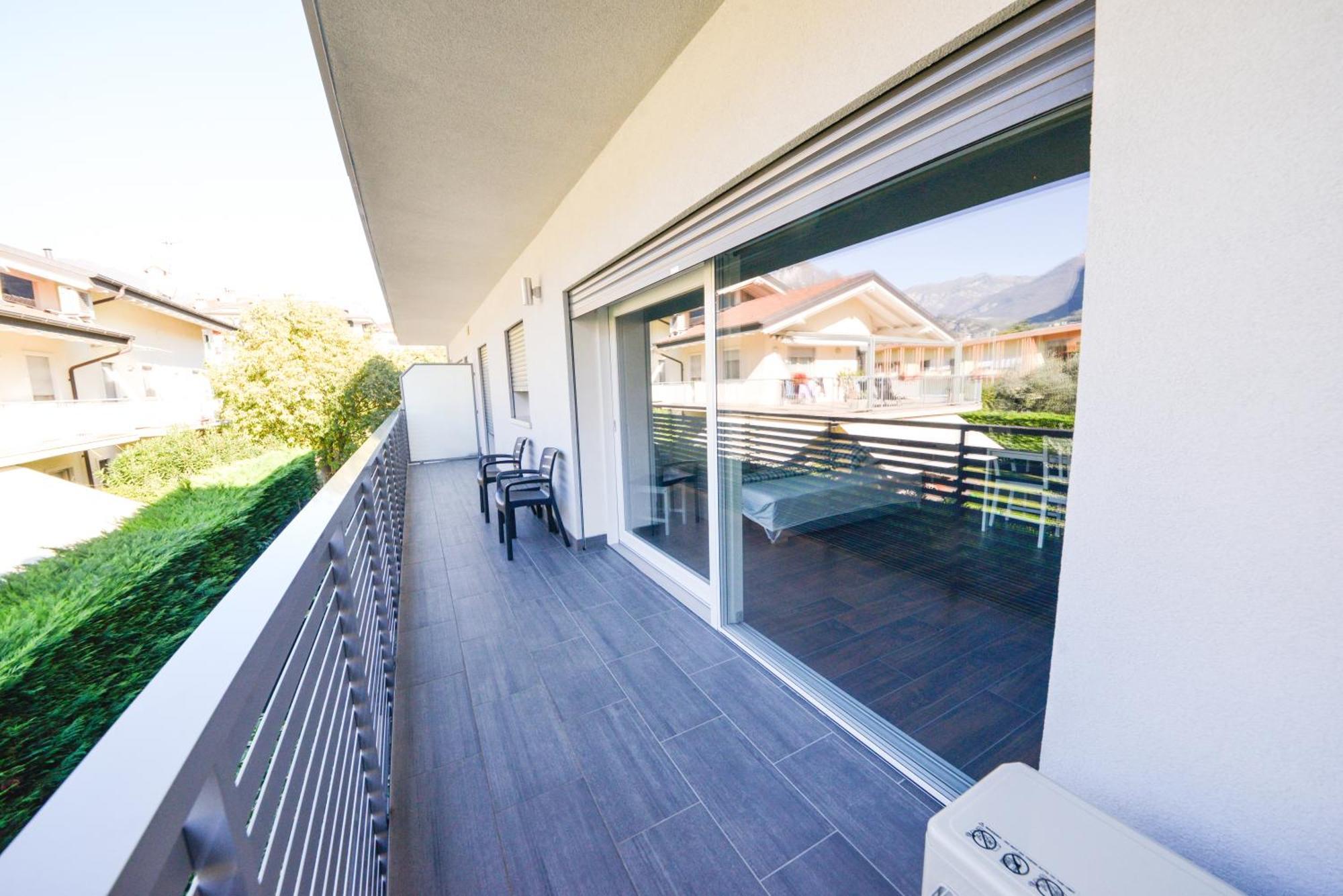 Garda Family & Solarium Apartment Riva del Garda Ngoại thất bức ảnh